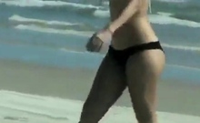 Sexy Bubble butt teen in Bikini