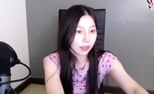Asian teen masturbate with big toy